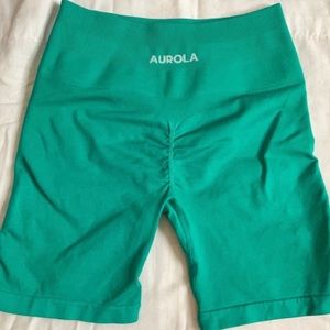 Aurola Shorts